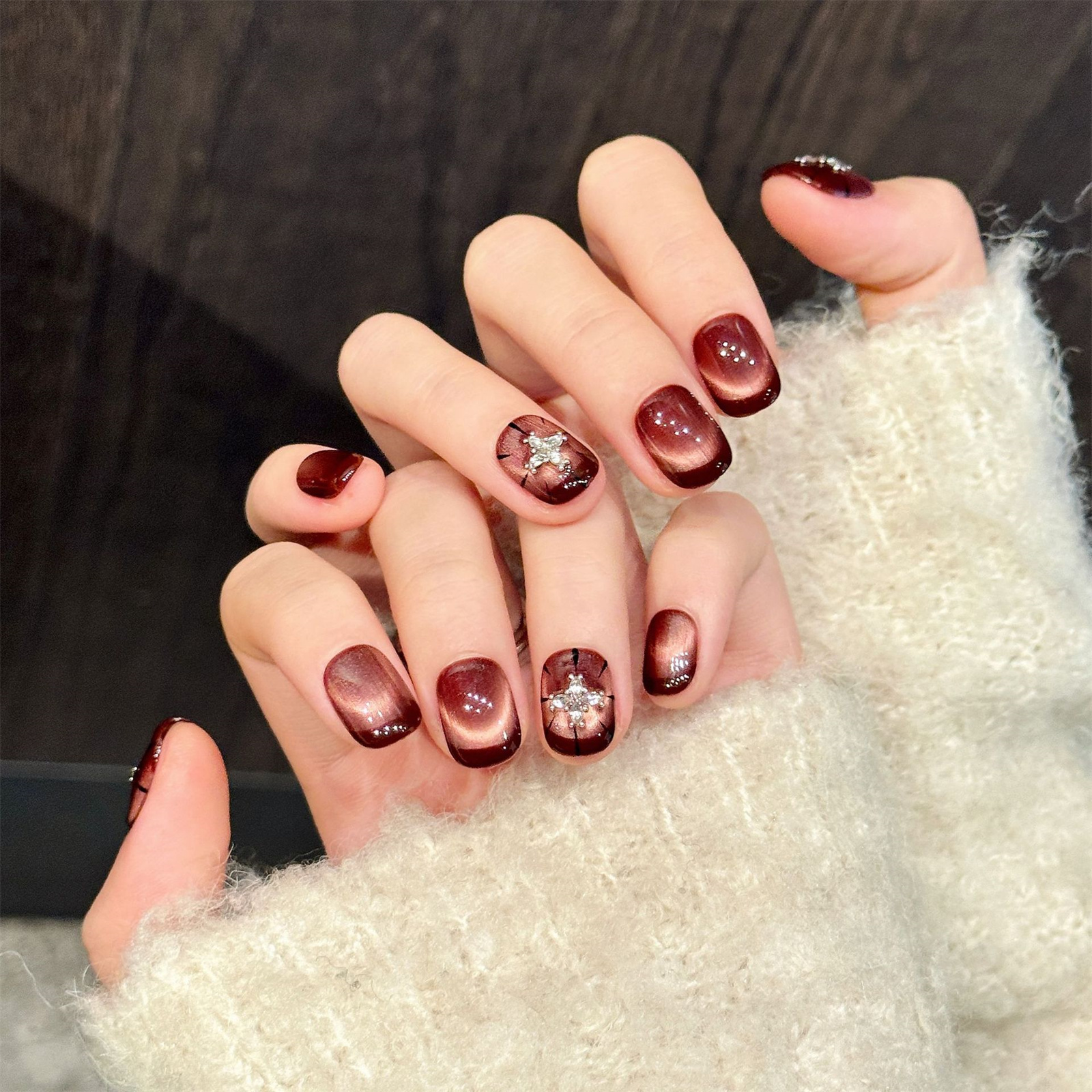 10pcs Wine-red Cat's Eye Press - Nail Art Elegant ulasan dan harga
